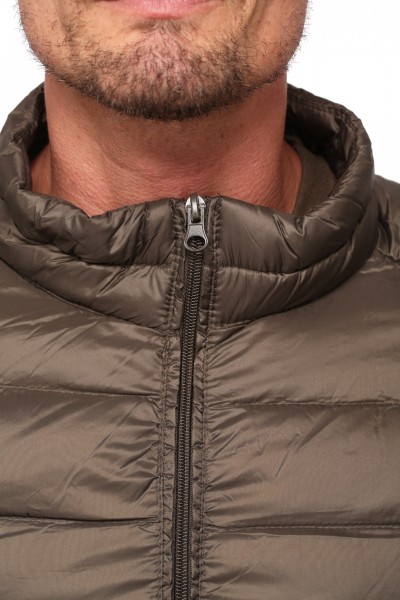 Mikro-Daunen-Jacke oliv