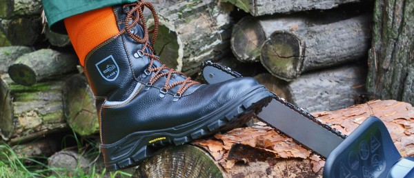Schnittschutzstiefel - Sicherheitsschuh der Klasse S3